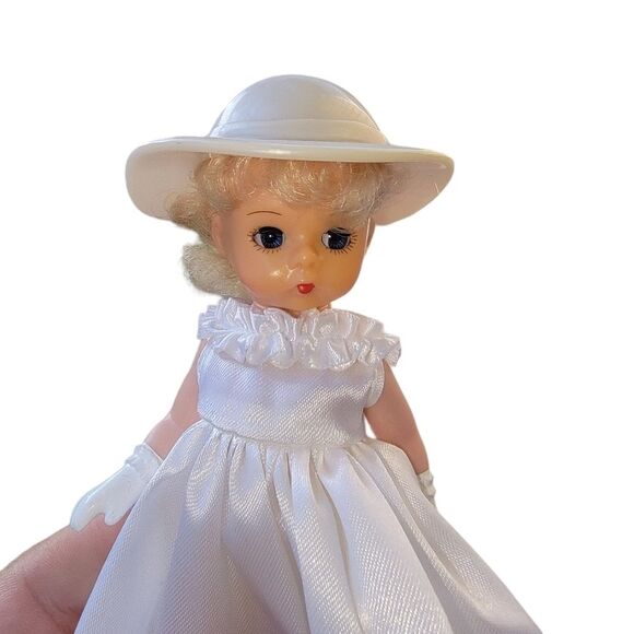 Madame Alexander bundle lot 4 mini McDonald's dolls - Picture 6 of 10